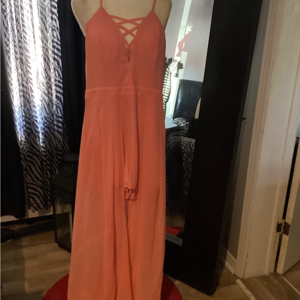 Gorgeous short ser/ Gown